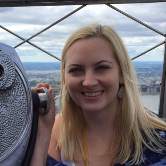 Meet your Posher, Lydia - Picture 2 of 2